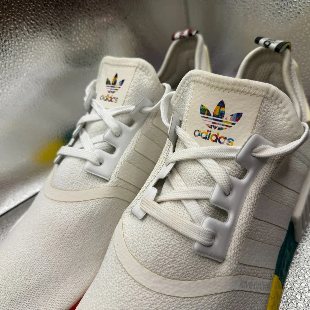 Size 11.5 Adidas NMD_R1 Pride Cloud White Rainbow Mens Athletic‎ Shoes FY9024